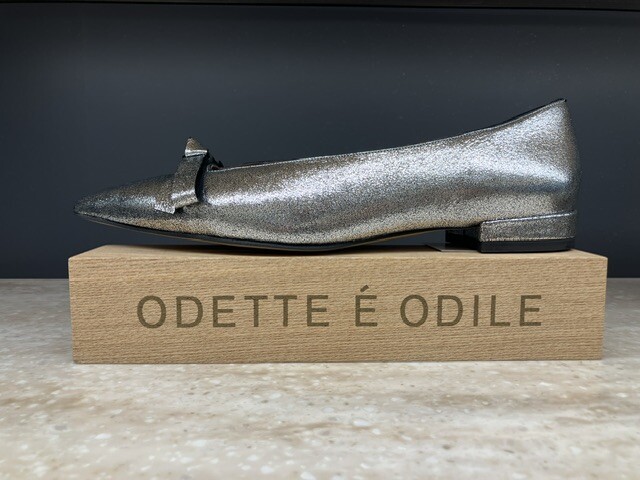 ODETTE E' ODILE 新作👠