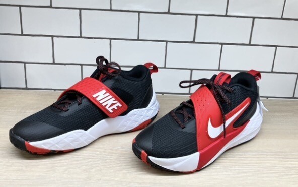 新色登場‼️   ナイキハッスル