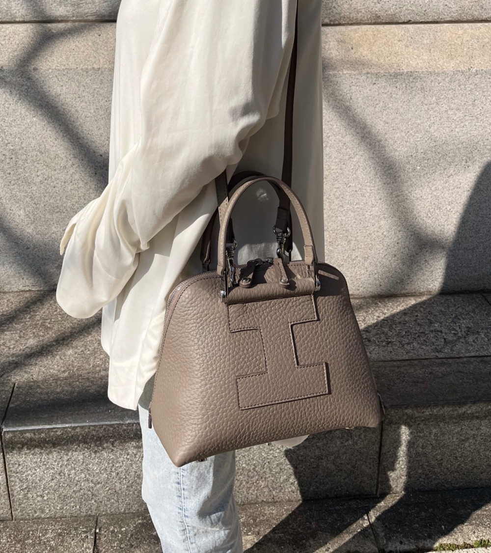 イアクッチ ギブリ S ALCE トープTAUPE