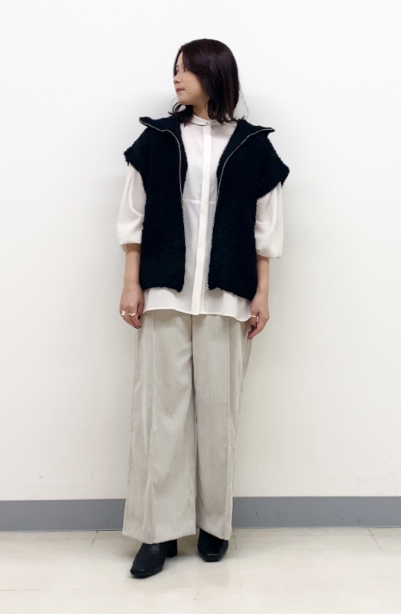 大人気のニットジレです🧶🩶