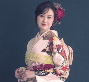 2027年成人式 ご予約承ります