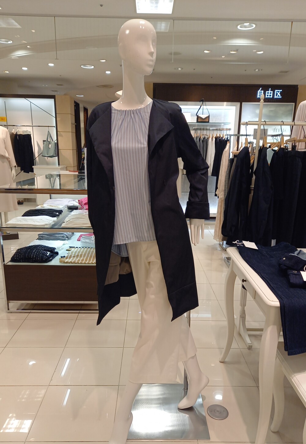 スッキリaラインシルエットコート 自由区 大丸神戸店公式 Shop Blog
