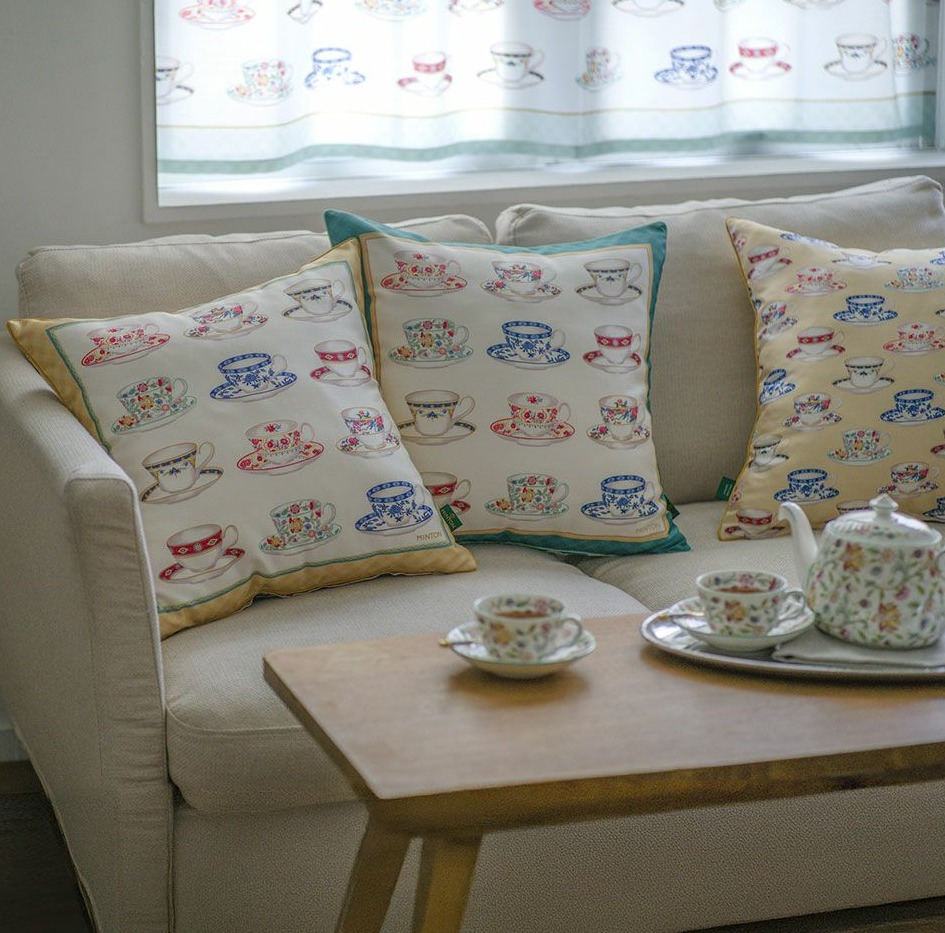 ミントン  新作クッション「ハローカップ」