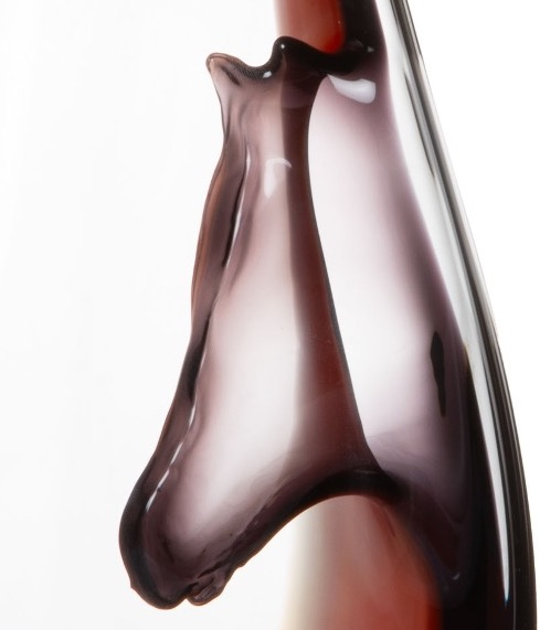 2 0 2 6 年の干支「午」にちなんだ縁起物のデカンタ ＜デカンタ＞ 『 リーデル・ホース・デカンタ ブラック/レッド』