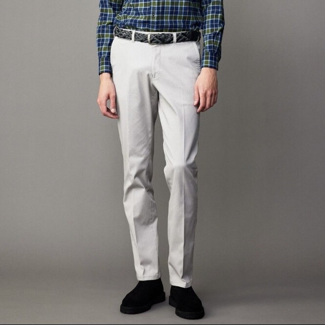 定番の綿パンがお買い得！