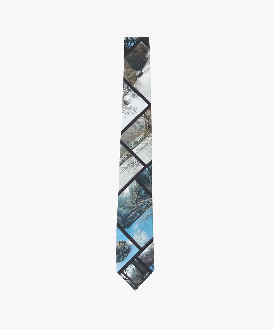 秋の着こなしに👔ネクタイ