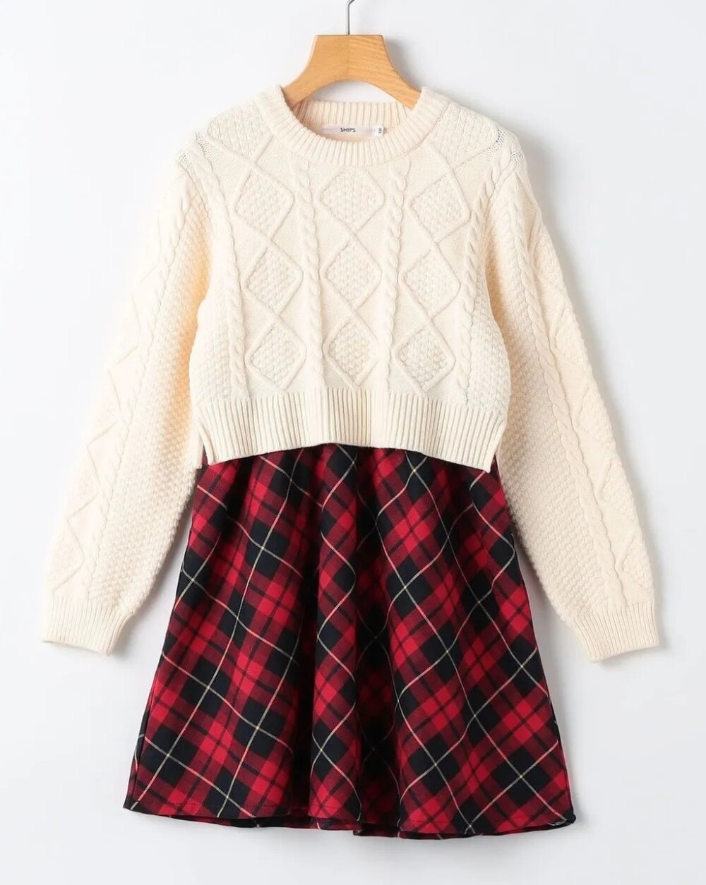SHIPS KIDS　ケーブルニットワンピース