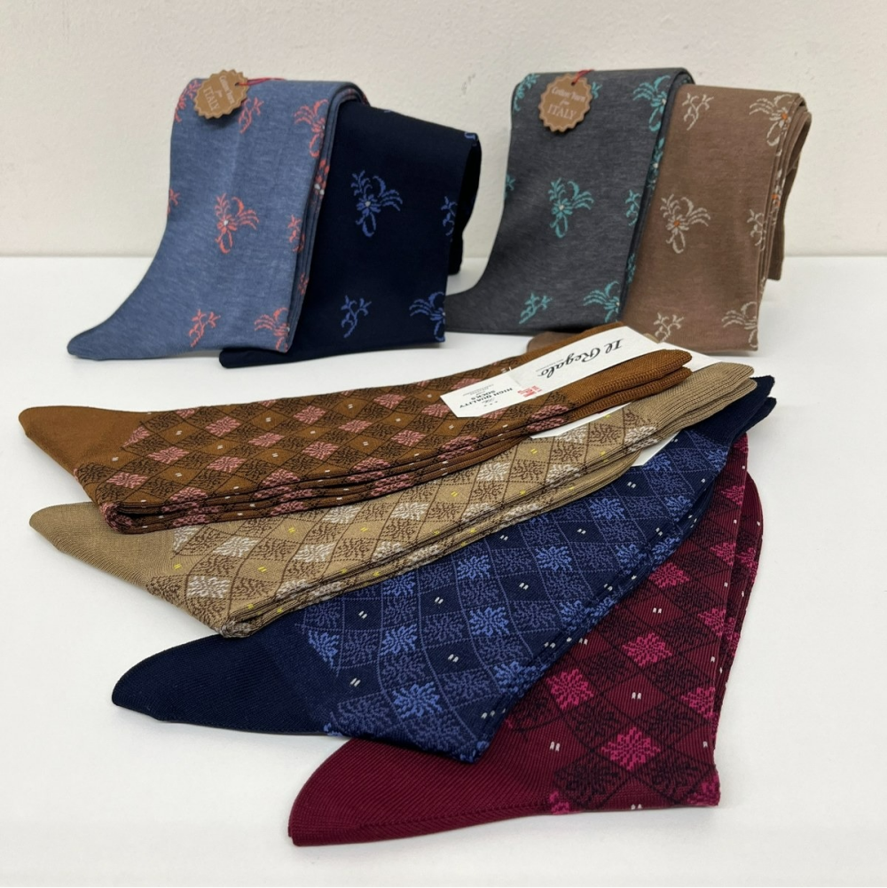 春の足元に美しい余韻を添える イルレガロの新作ソックス