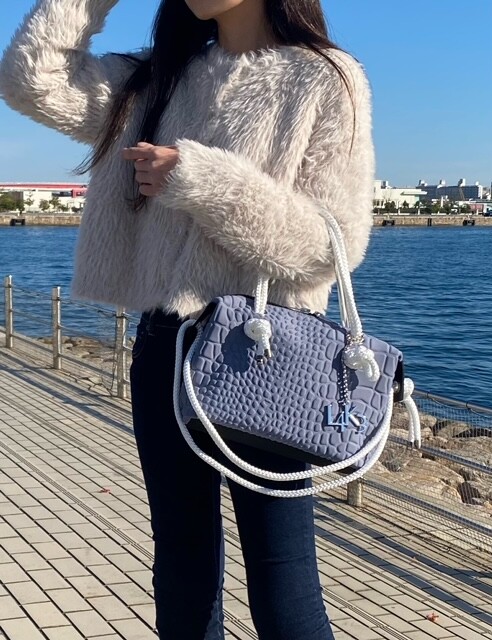 さりげないカラーが印象的