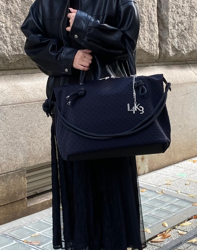 高級感ある万能バッグ！