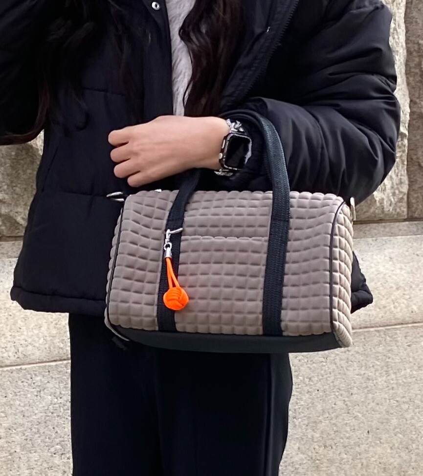 アースカラーで大人なオシャレに！