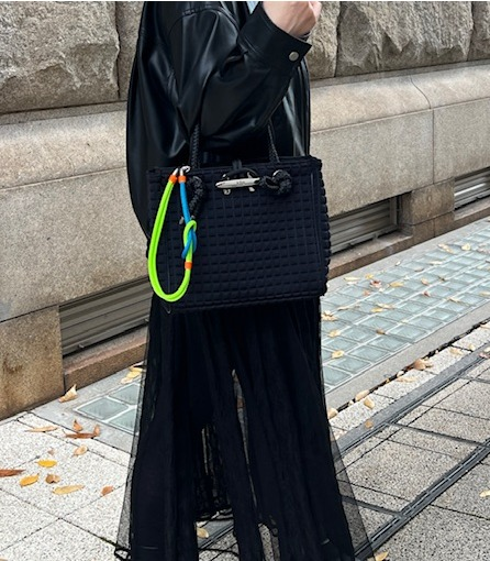 汎用性が高い相棒バッグ！