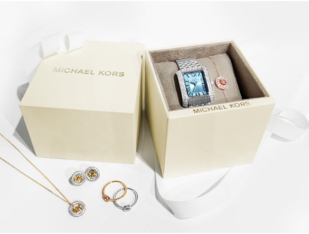 ＜MICHAEL KORS＞マイケル・コースと贈る、きらめきのギフトギビング