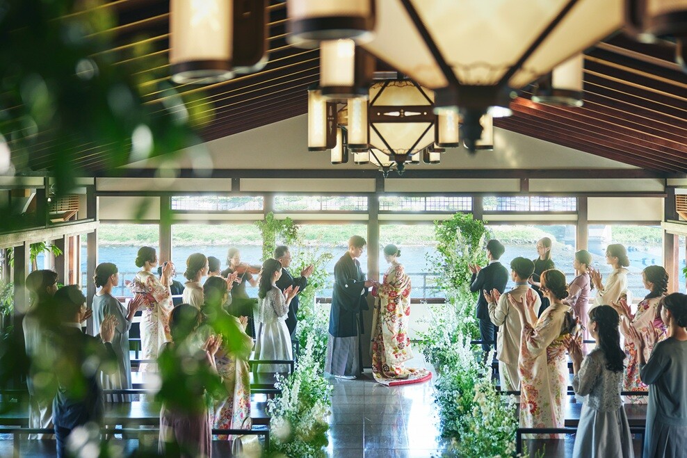 【大丸神戸店限定プラン】京都で叶える結婚式「鮒鶴京都鴨川リゾート」