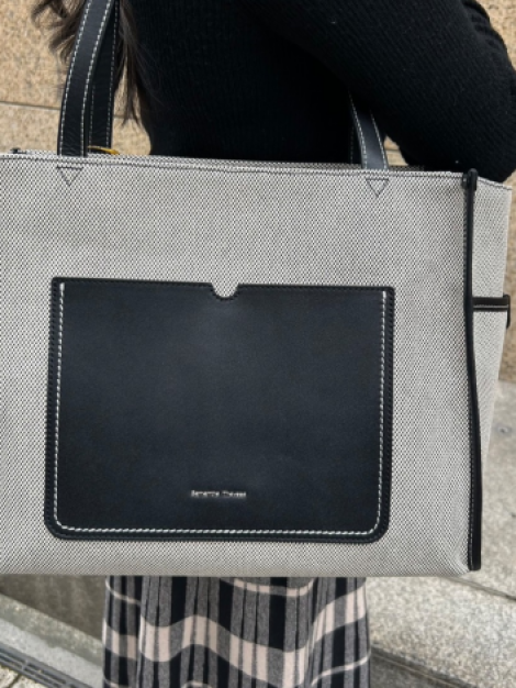 サマンサタバサ