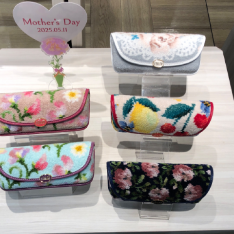 【まるちゃん】フェイラーメガネケース＆ゴンチャロフ＆チケット＆ダヌーンマグ a96eeba8.png