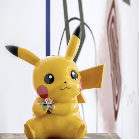【レトロ・希少】ピカチュウ ピンバッジ お座りポーズ 初期デザイン風 リヤドロ】新作ピカチュウのご案内 | リヤドロ | 大丸神戸店公式 SHOP BLOG