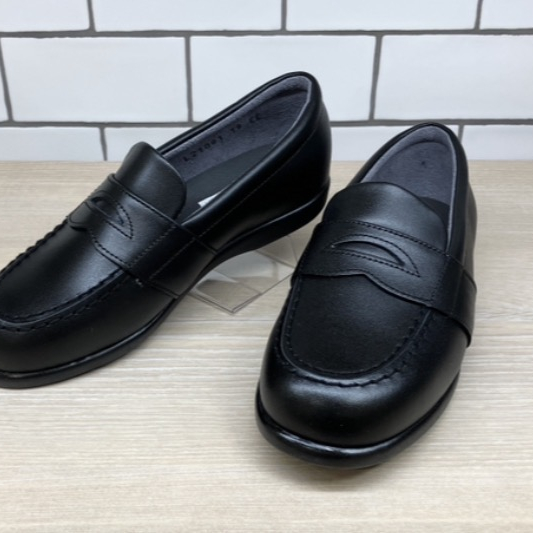 “入学準備におススメ!スクールグッズのご紹介〜ローファー編〜”