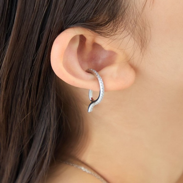 ete bijoux ビジューイヤーカフ