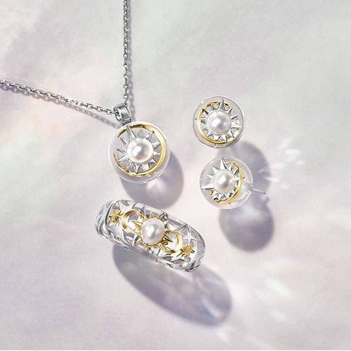 【STAR JEWELRY】不動の人気を誇る「アクリルジュエリー」
