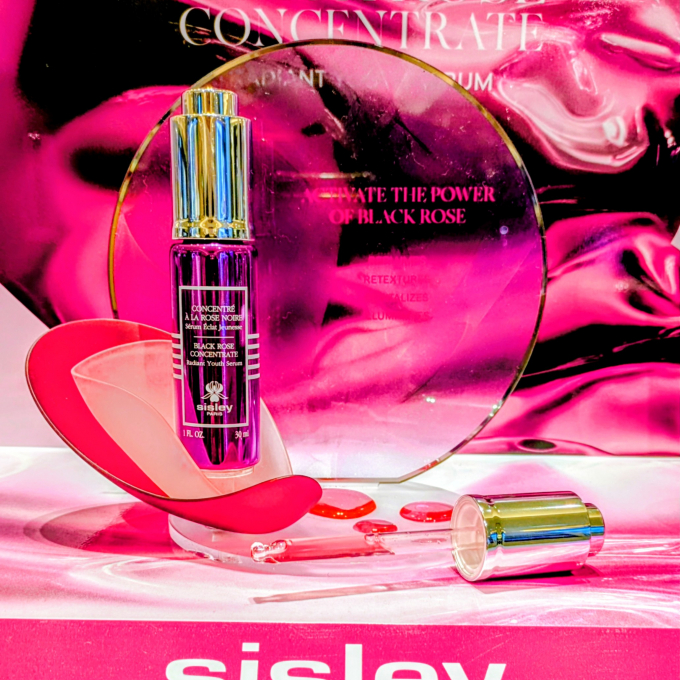 シスレーからふっくらなめらか発光美肌＊✨　美容液が新発売                    ＊キメの整ったツヤ肌