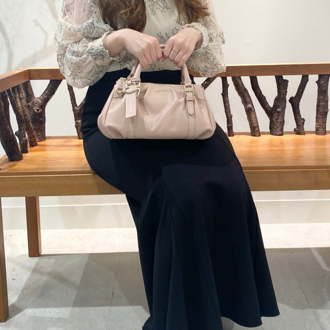 大丸神戸店人気No. 1ハンドバッグ👜🥇