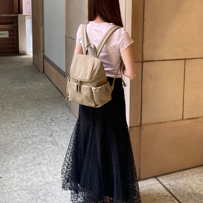 スポーティデザイン‼️ナイロンリュック🎒✨
