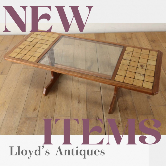 チークとタイルの温もり ＜ロイズ・アンティークス＞