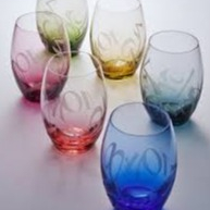 フランクミュラーならではのトノウ型（樽型）が手に優しくなじむカーベックスグラス