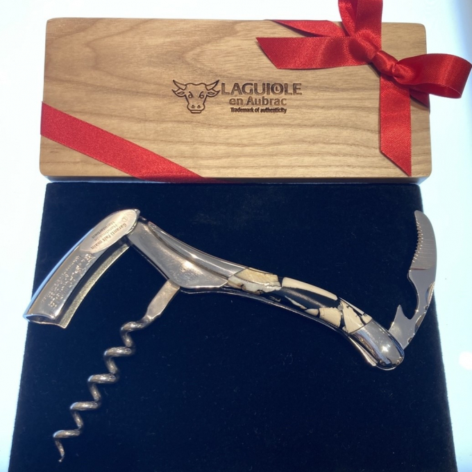 バレンタインにソムリエナイフを贈りませんか？