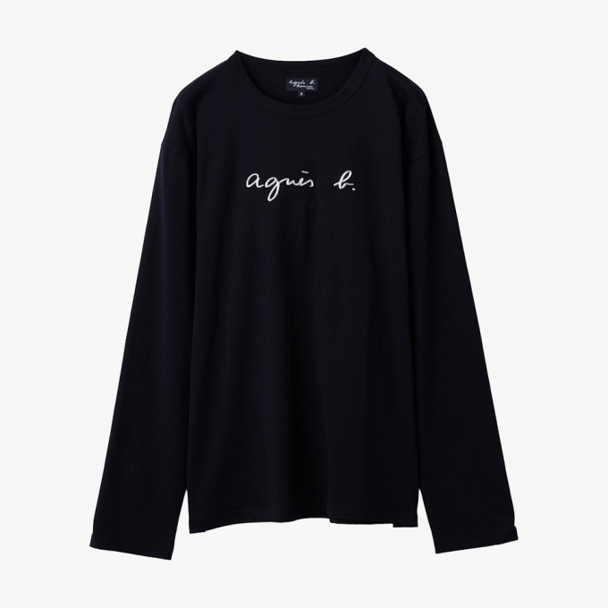 一枚で決まる✨秋の長袖Tシャツ