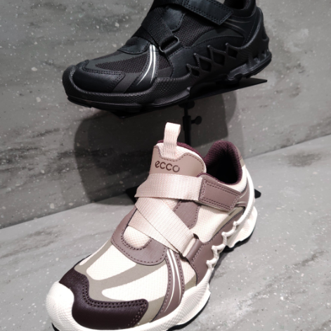 🍁 ECCO 秋の新作入荷しました 🍁