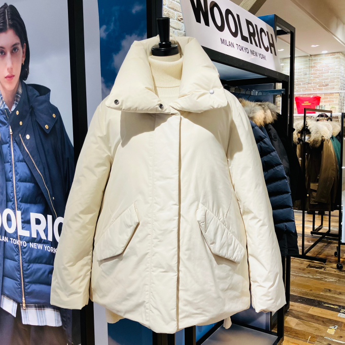【WOOLRICH】ステッチレスでラグジュアリーなコクーンダウンジャケット☆