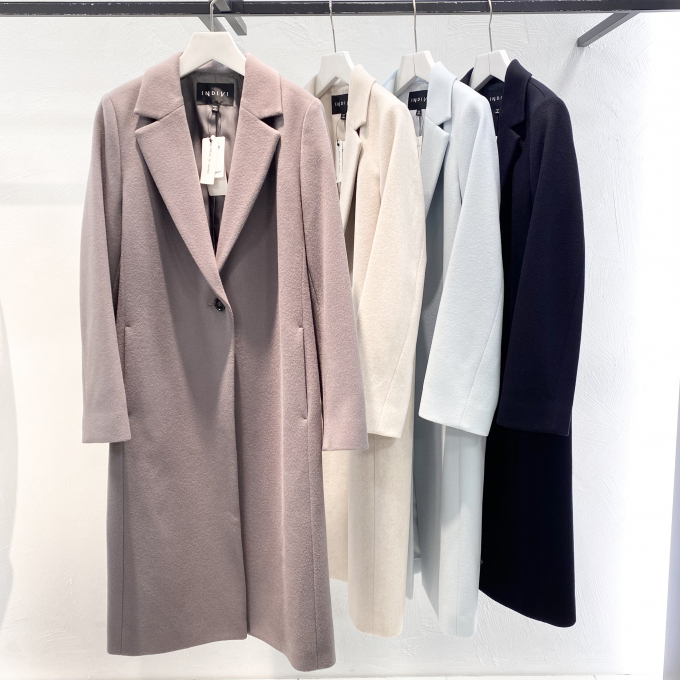 秋本番に❗️✨INDIVI定番チェスターコート✨