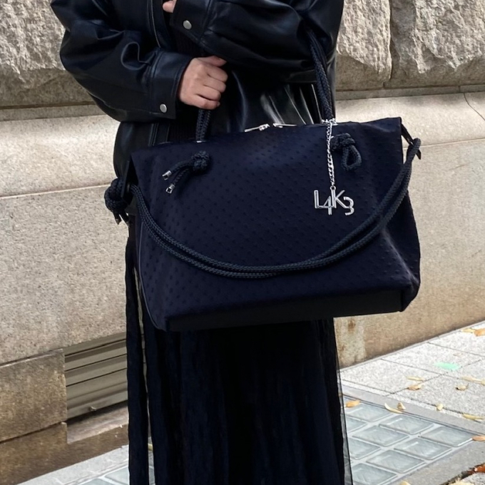 高級感ある万能バッグ！