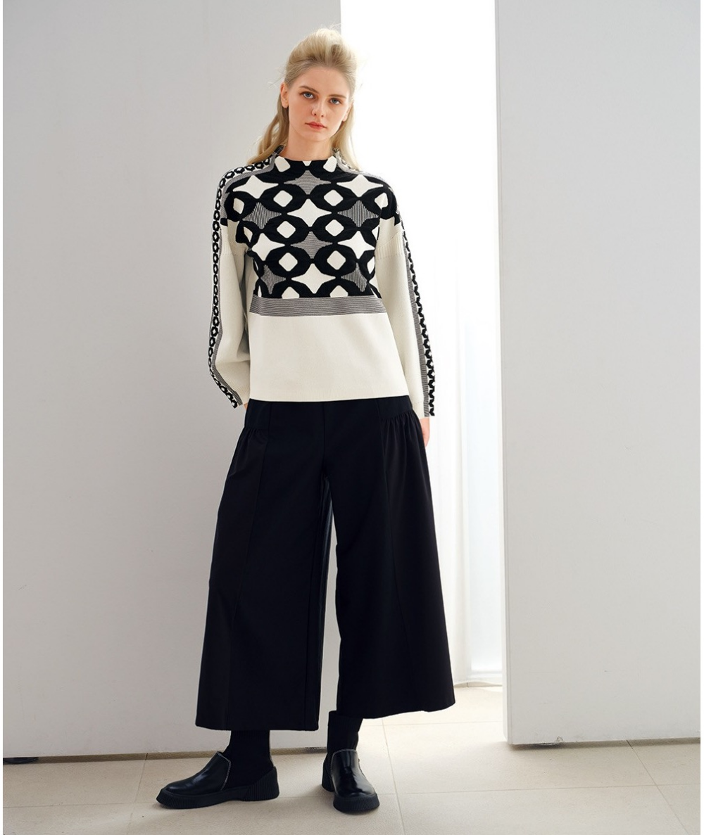 SIGNATURE KNIT COLLECTION