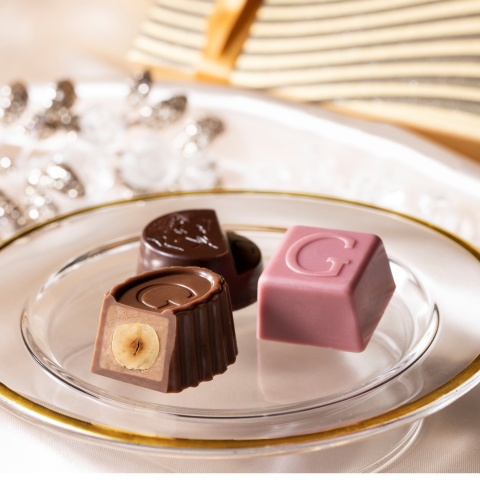 hanaDiorと GODIVA hanaDiorと GODIVA Godiva x CLAMP collab reveals chocolates