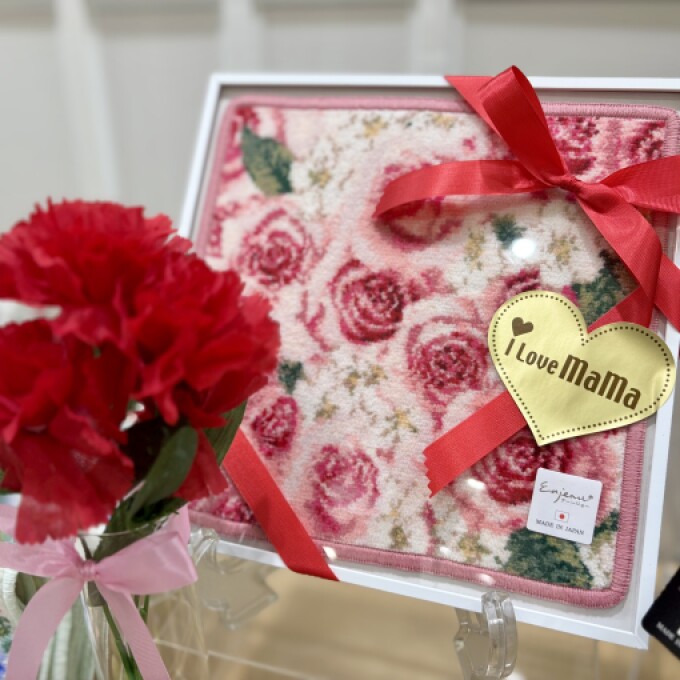 婦人洋品の〈母の日ギフト〉特集🎁