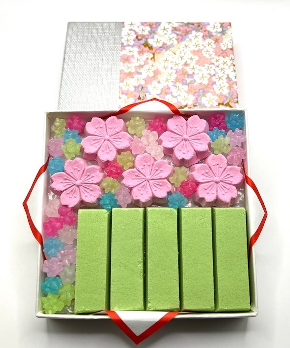 京銘菓より🌸【二条若狭屋】京の桜🌸