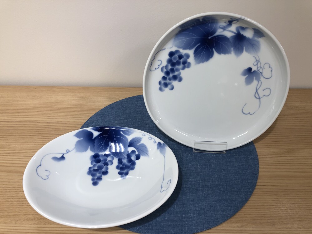 人気の深川製磁が入荷しました💐
