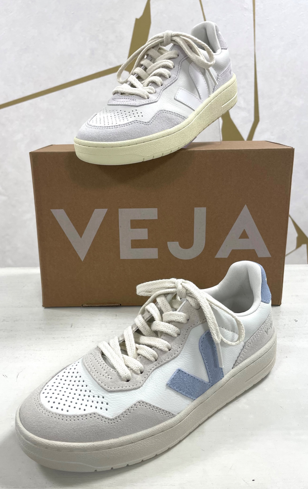 VEJA新作　V-90のご紹介
