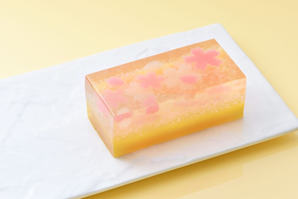 [俵屋吉富] 春季限定「花麗」