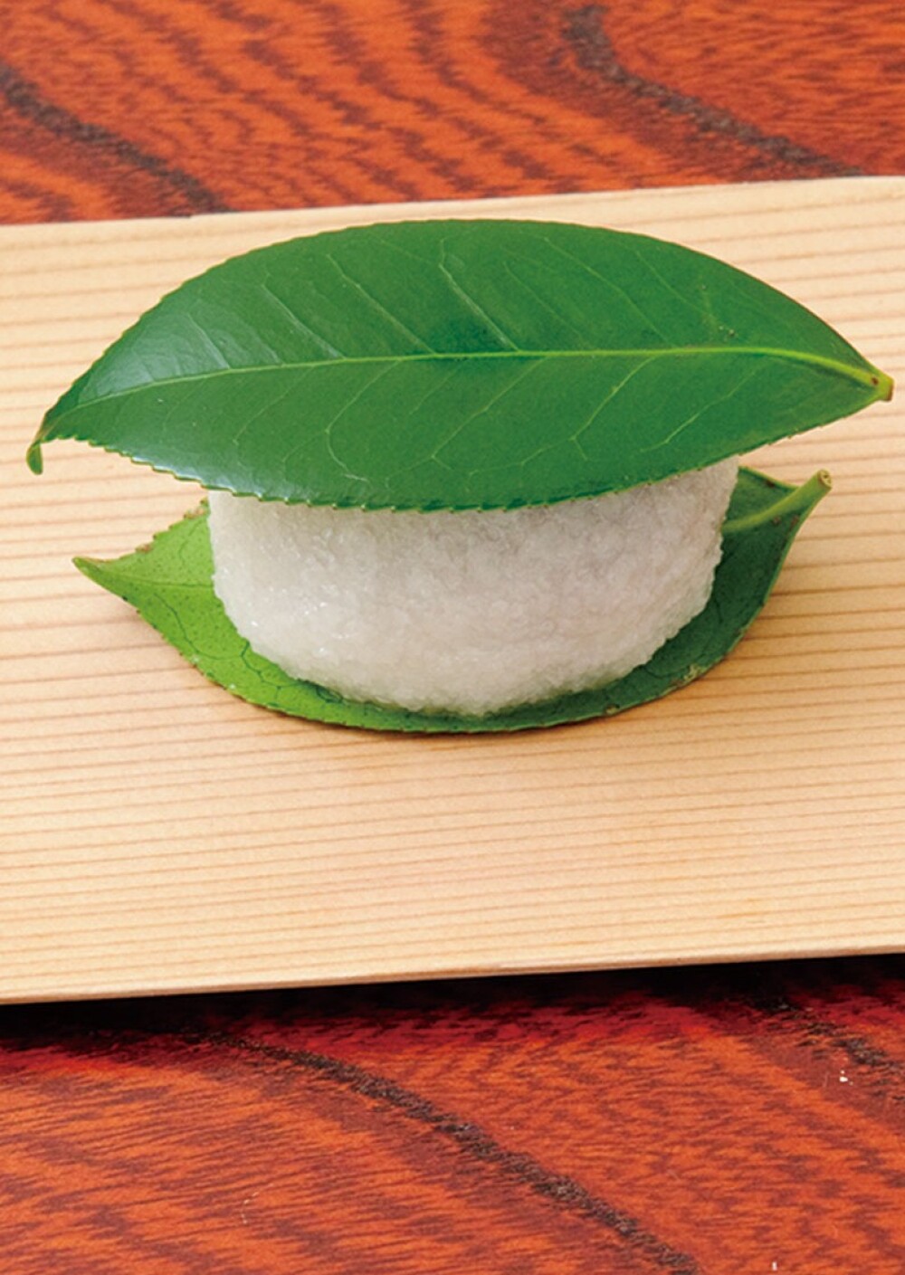 ＜老松＞　椿餅