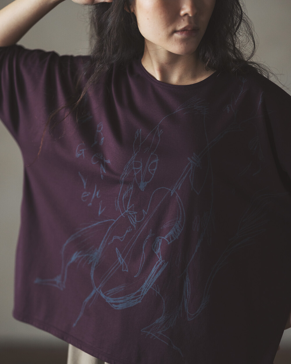 ＜　コットンTシャツ　＞
