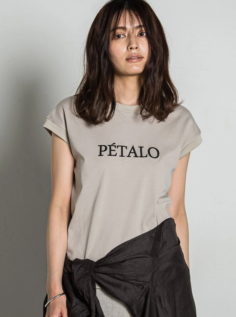 立体刺繍ロゴTシャツ🌿
