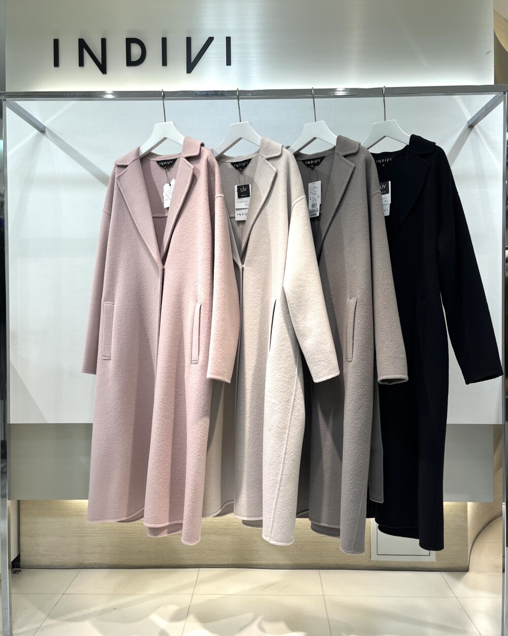 良質素材で大人っぽい！リバーテーラードロングコート | インディヴィ | 大丸京都店公式 SHOP BLOG