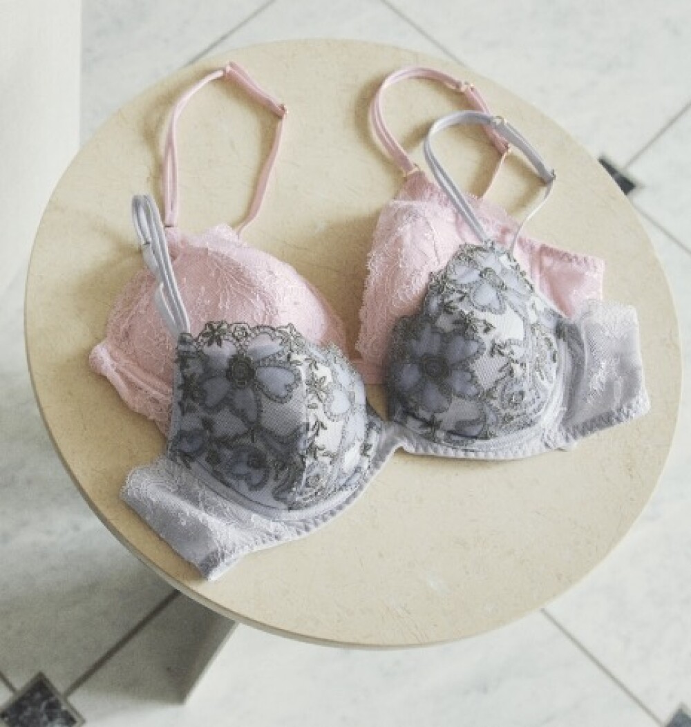 【トリンプ】　フロラーレリュクス新作入荷