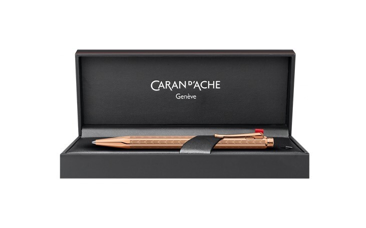 カランダッシュ🇨🇭美しくシャープなボールペン