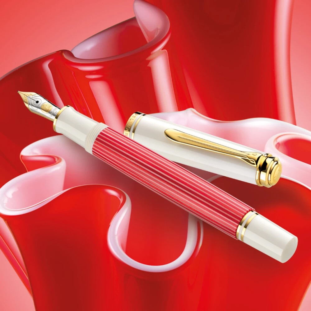 ドイツの筆記具メーカーペリカン社から特別生産品『スーベレーン６００レッドホワイト』が発売になり入荷してきました・・・