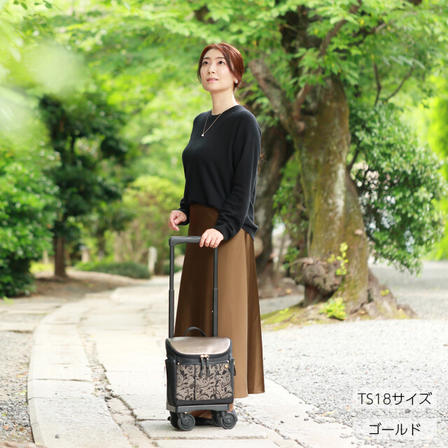 「桐生織」のキャリーで✨エレガントにおでかけ💖